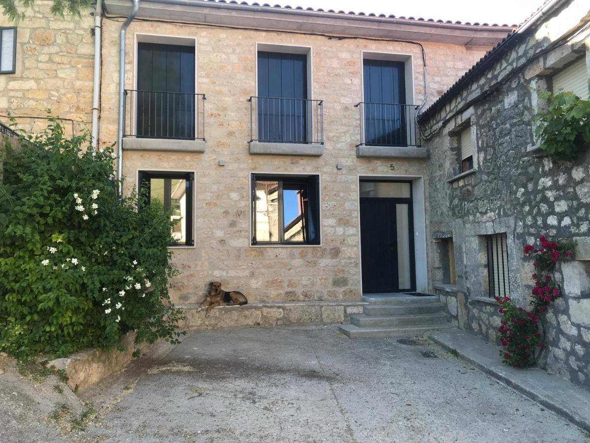 El Pecu Casa Rural Starfamiliar Bustillo Del Paramo 外观 照片