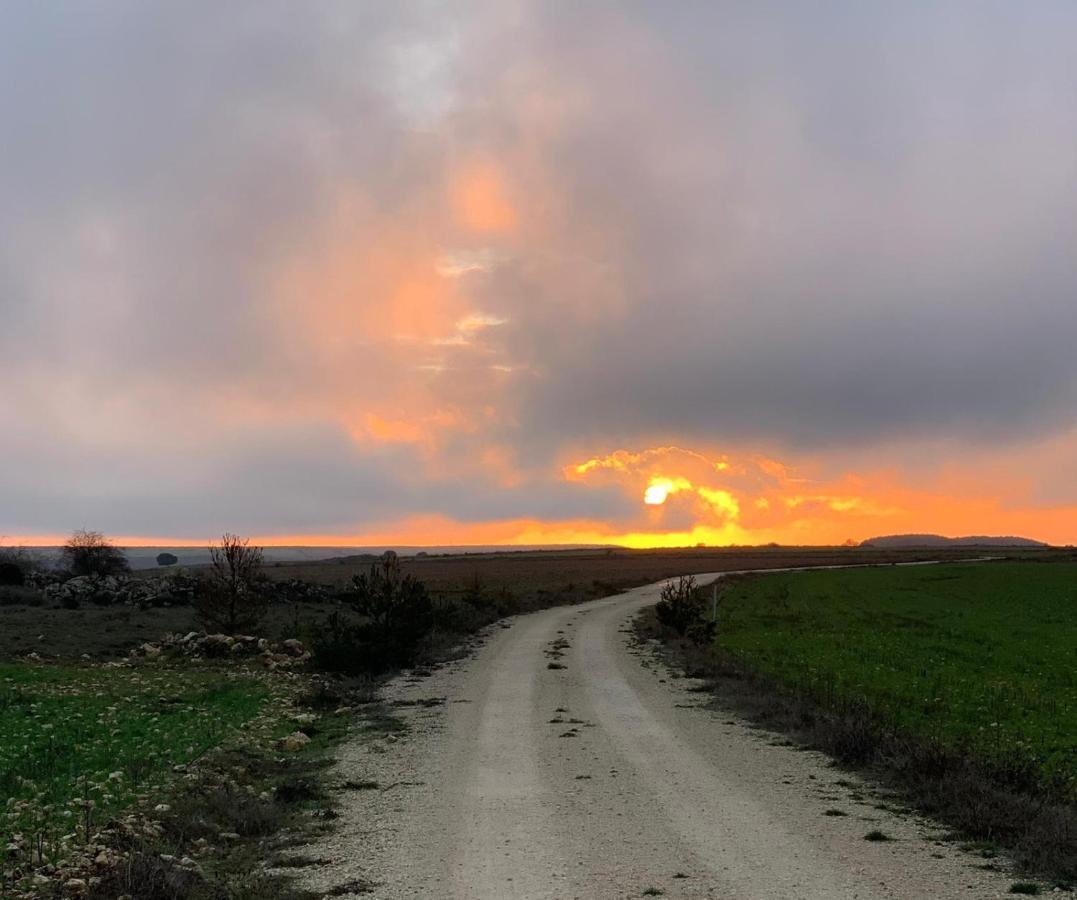 El Pecu Casa Rural Starfamiliar Bustillo Del Paramo 外观 照片