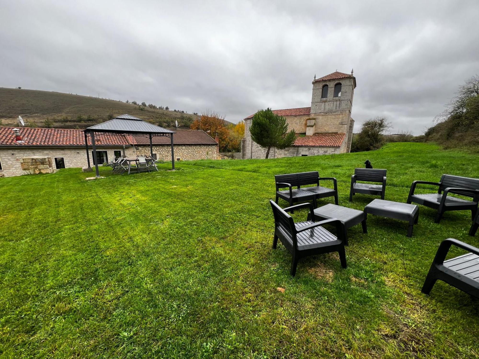 El Pecu Casa Rural Starfamiliar Bustillo Del Paramo 外观 照片