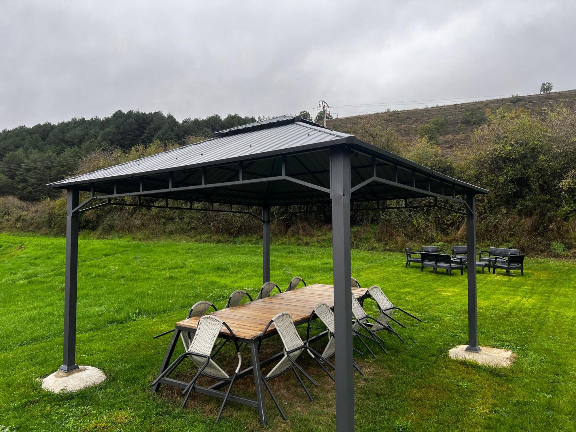 El Pecu Casa Rural Starfamiliar Bustillo Del Paramo 外观 照片